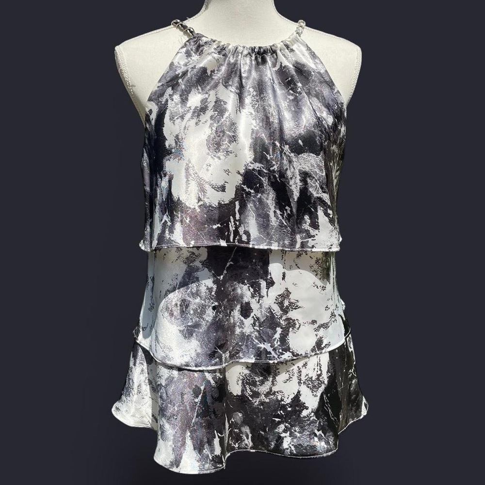 Elegant Black and White Women's Top